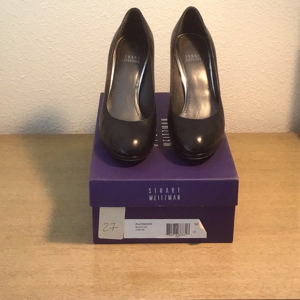 Stuart Weizmann black leather Platswoon pumps